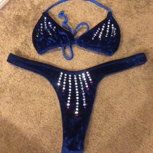 Body builder show bikini